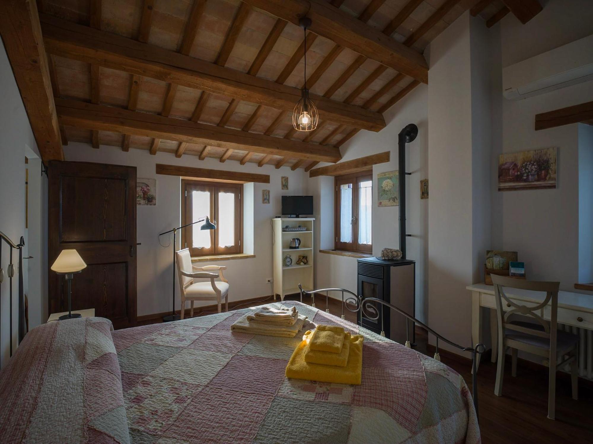 Quelli Del Picchio Bed & Breakfast Cupramontana Ngoại thất bức ảnh